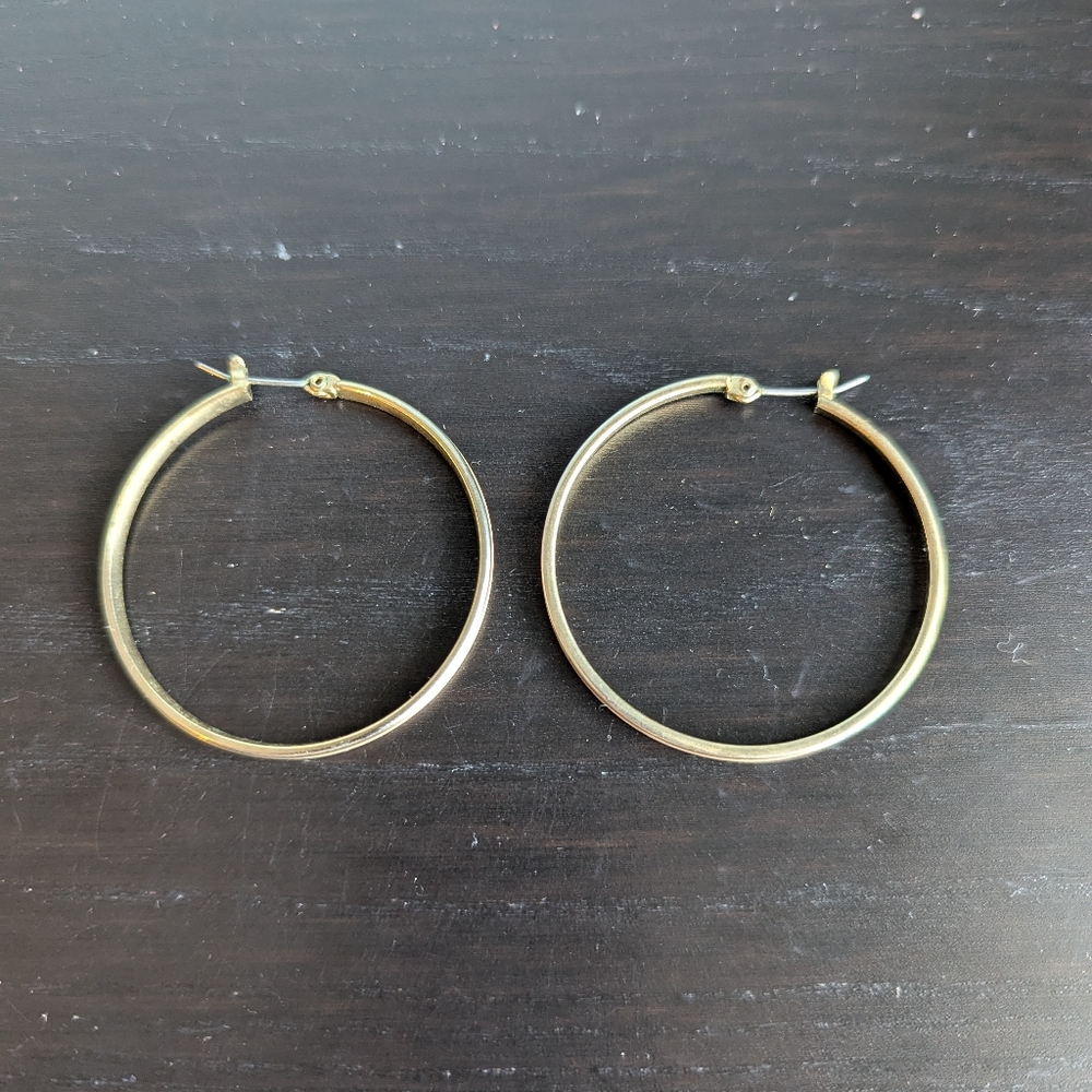 FREE W/ BUNDLE $25+ - Joe Fresh Gold Enamel Hoops